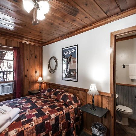 Apache Village Cabinette 11, Queen Bed, Midtown, Sleeps 2 Ruidoso Esterno foto