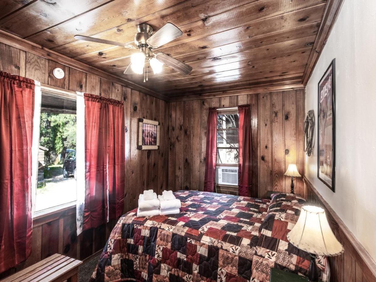 Apache Village Cabinette 11, Queen Bed, Midtown, Sleeps 2 Ruidoso Esterno foto