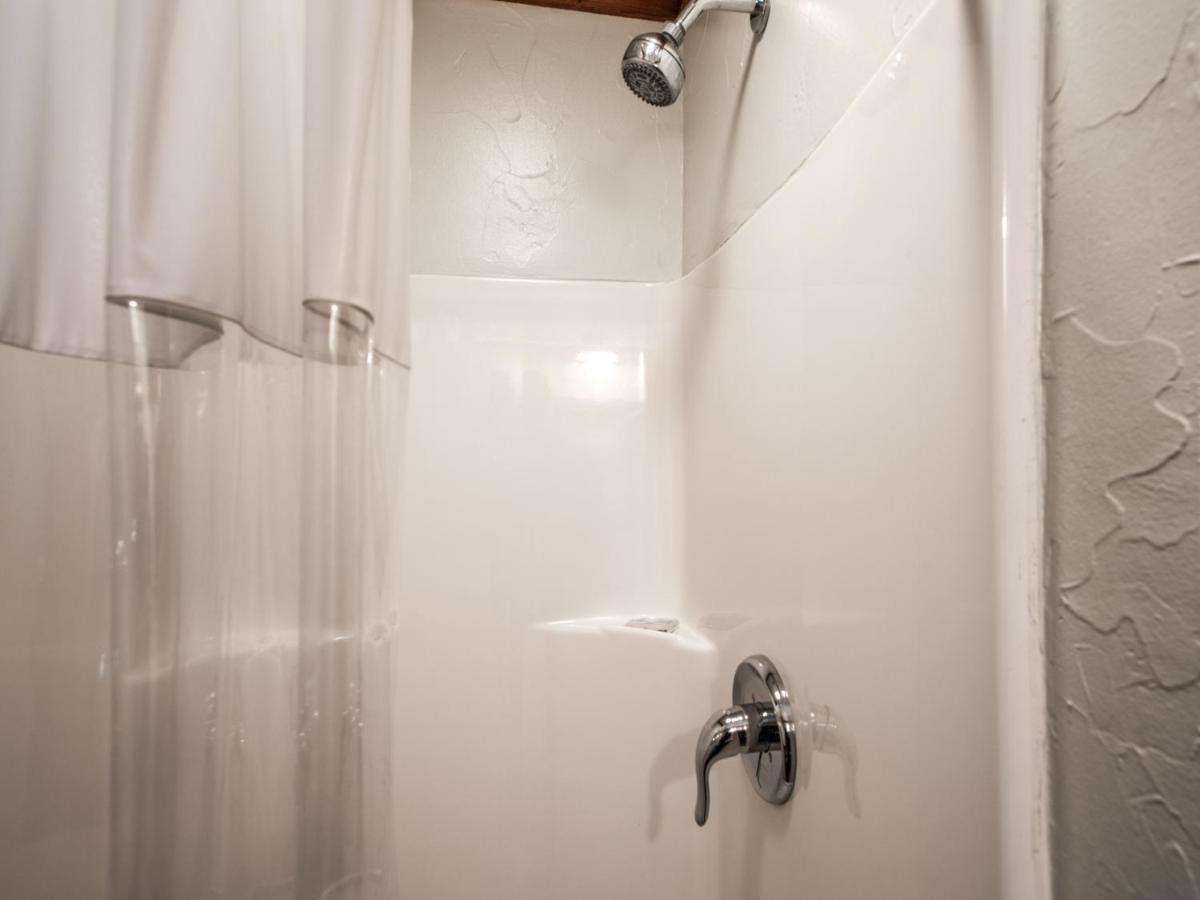 Apache Village Cabinette 11, Queen Bed, Midtown, Sleeps 2 Ruidoso Esterno foto