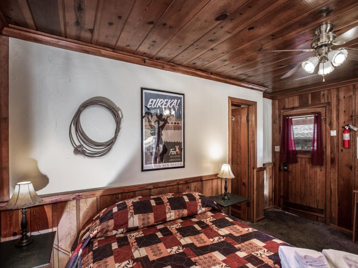 Apache Village Cabinette 11, Queen Bed, Midtown, Sleeps 2 Ruidoso Esterno foto